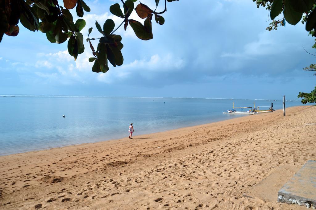 Peneeda View Beach Hotel Санур Экстерьер фото